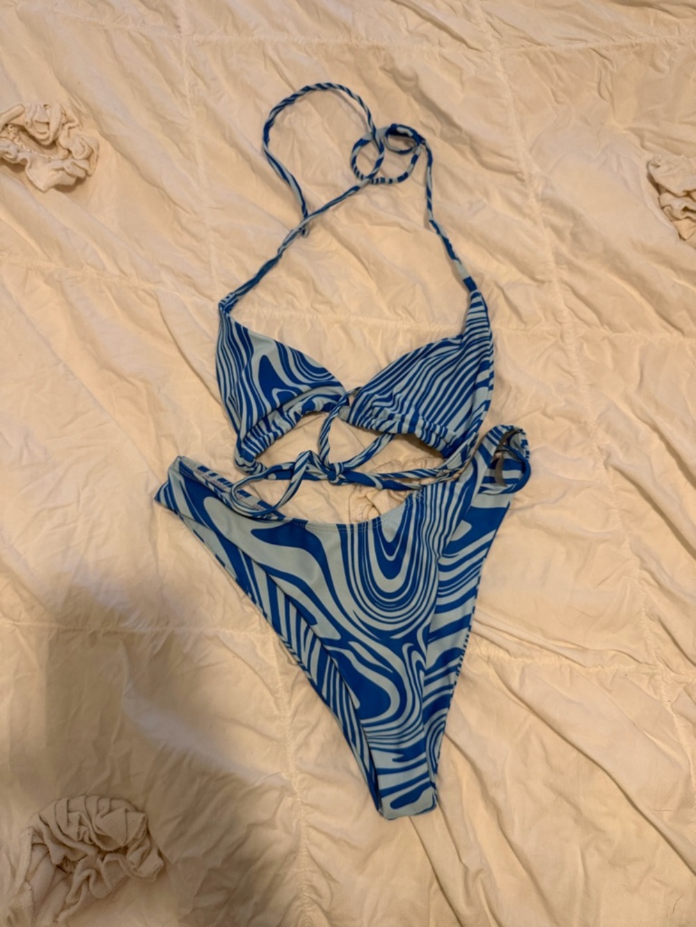 SHEIN BIKINi